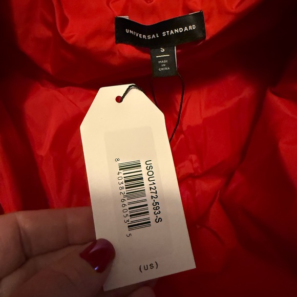 Universal Standard Kanda Puffer Wrap Coat in Vermilion Red - S (14/16) - NEW - Picture 4 of 5